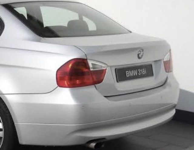ไฟท้าย BMW E90 รุ่น Pre LCi แผงขั้วไฟ ปุ่มยางมือเปิดฝาท้าย กลอนล๊อคฝาท้าย มอเตอร์ฉีดน้ำกระจกหน้า กระจังหน้า 318i 320i 325i รูปที่ 18