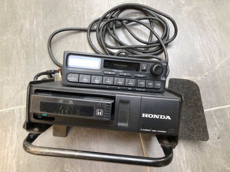 วิทยุ Honda รุ่นเก่า Classic เล่น Tape พร้อมตู้ CD 6 แผ่น AM FM คลื่นไทย รูปที่ 3