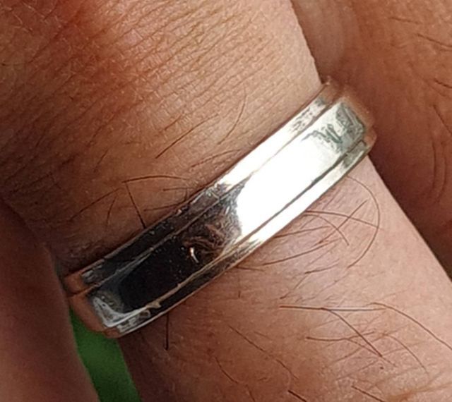 แหวนเกลี้ยงทองคำขาว 14KT585 (Engagment Ring) สภาพสวย รูปที่ 4