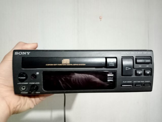 Sony เครื่องเล่น CD ขายถูกตามสภาพ ต้องปรับปรุง