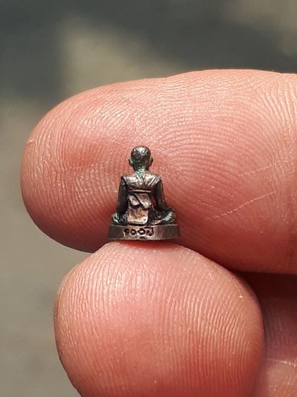 รูปหล่อพิมพ์จิ๋ว เนื้อเงิน  รุ่น100ปี หลวงปู่บุดดา ถาวโร วัดกลางชูศรีเจริญสุข สิงห์บุรี เก่า แท้ สวย ไม่รู้ปี  รูปที่ 7