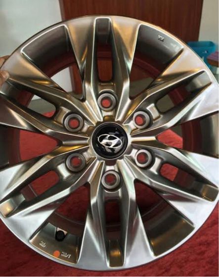 ฝาดุมล้อ Hyundai หน้ากว้าง 60 มิล สีดำ , สีบรอนซ์เงิน ใส่ H1 , Grand Stalex VIP , Tucson , Sonata , Staria รูปที่ 5