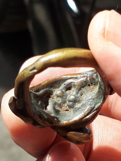 แหวนนาคเกี้ยว หัวเมฆพัตร หล่อโบราณ เนื้อทองผสม หลวงพ่ออิ่ม วัดหัวเขา จ.สุพรรณ ปี 244x ยุคต้น ขนาดใหญ่ มีน้ำหนัก เก่า สภาพสวยมาก แท้ หนา มีน้ รูปที่ 6