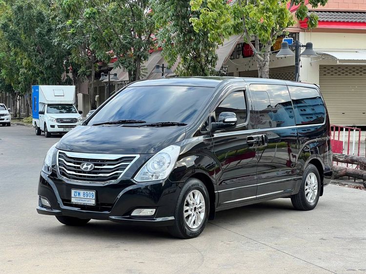 Hyundai H-1  2012 2.5 Deluxe Van ดีเซล ไม่ติดแก๊ส เกียร์อัตโนมัติ ดำ