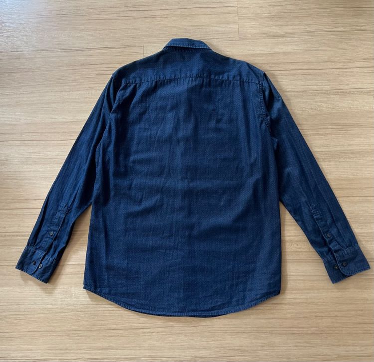 เสื้อเชิ้ต  UNIQLO รูปที่ 2