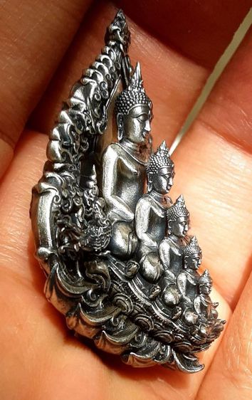 พระพุทธเจ้า5พระองค์ เนื้อเงิน ครูบาอริยชาติ ขนาด3.9เซ็นต์ รูปที่ 12