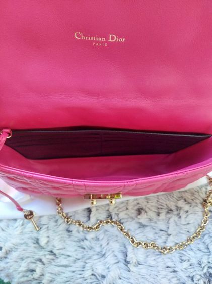 กระเป๋าChristian Dior miss dior fuchsia cannage quilted lamskin สีสวยน่ารักหายากมากค่ะ รูปที่ 7