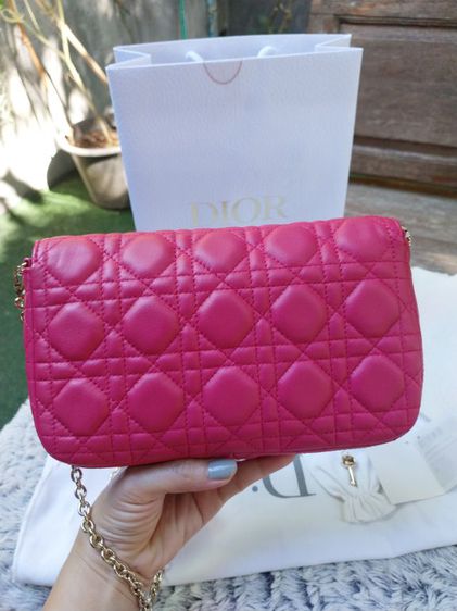 กระเป๋าChristian Dior miss dior fuchsia cannage quilted lamskin สีสวยน่ารักหายากมากค่ะ รูปที่ 2