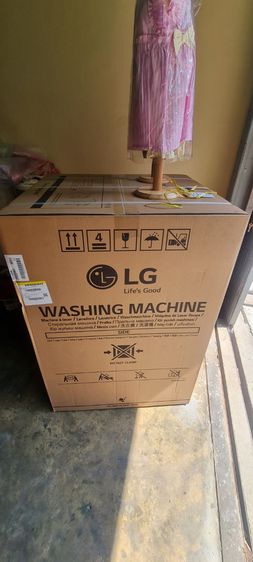 เครื่องซักผ้า LG ฝาบนมือ 1 ใหม่มากยังไม่แกะกล่อง