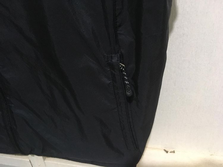 เสื้อแจ็คเก็ตแขนกุด (เสื้อกั๊ก) ผ้าร่ม แบรนด์ blackyak สีดำ รูปที่ 6