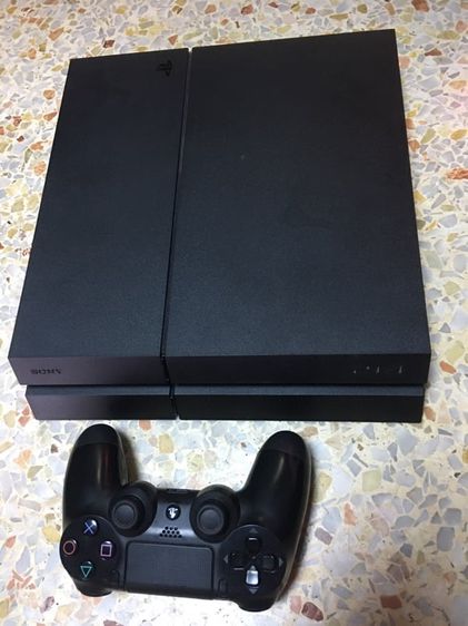 เครื่องเกมส์โซนี่ เพลย์สเตชั่น PS4 (Playstation 4) เชื่อมต่อไร้สายได้ เครื่องเล่นเกม Sony PlayStation ps4 HDD500gb สภาพดีมีจอยไร้สายหนึ่งตัวของแท้พร้อมใช้งาน เวอร์ชั่น 8.5