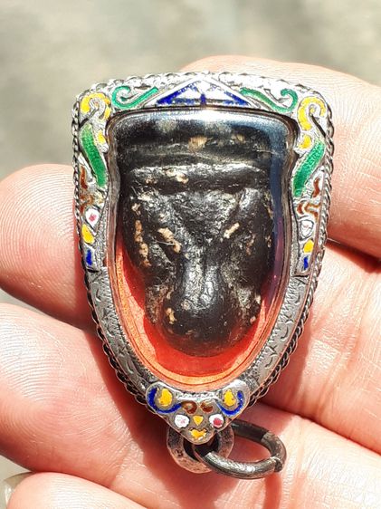 พระปิดตา พิมพ์ใหญ่หลังแบบตัดชิด หลวงพ่อแก้ว วัดเคลือวัลย์ เนื้อผงจุ่มรัก ผิวเดิม สภาพแห้งเก่า รักหลุดร่อน ไม่มีหักซ่อม แท้ แปลก หายาก พร้อมก รูปที่ 16