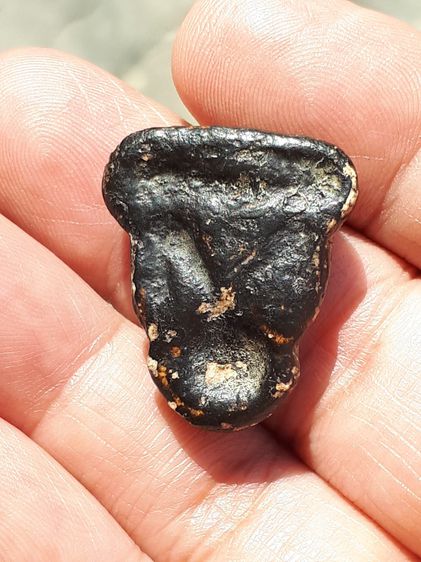 พระปิดตา พิมพ์ใหญ่หลังแบบตัดชิด หลวงพ่อแก้ว วัดเคลือวัลย์ เนื้อผงจุ่มรัก ผิวเดิม สภาพแห้งเก่า รักหลุดร่อน ไม่มีหักซ่อม แท้ แปลก หายาก พร้อมก รูปที่ 10