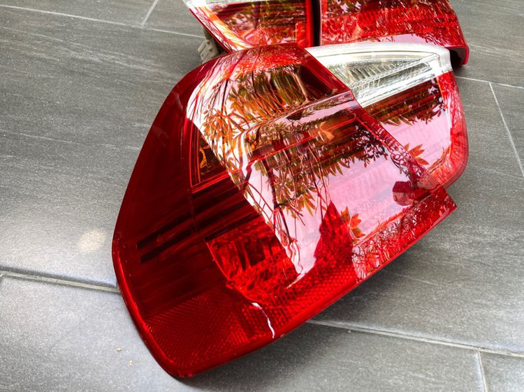 ไฟหน้า Xenon BMW E90 รุ่น Pre LCi ไฟท้าย ไฟเลี้ยวข้าง กล่อง Xenon ของแท้ มือสอง รูปที่ 15