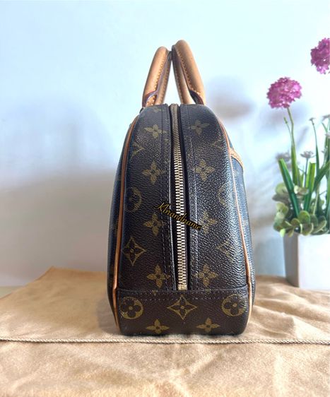 Louis Vuitton Made Trouville Handbag  รูปที่ 4