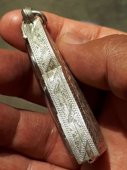 พระหูยาน พิมพ์ใหญ่ กรุวัดพระศรีรัตนมหาธาตุ อ.เมือง จ.ลพบุรี เนื้อตะกั่ว สนิมแดง ขึ้นคราบไข ขนาดสูงจากฐานถึงยอดสุดประมาณ 5.5 ซม มีอายุกว่า 8 รูปที่ 11