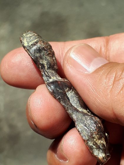 พระหูยาน พิมพ์ใหญ่ กรุวัดพระศรีรัตนมหาธาตุ อ.เมือง จ.ลพบุรี เนื้อตะกั่ว สนิมแดง ขึ้นคราบไข ขนาดสูงจากฐานถึงยอดสุดประมาณ 5.5 ซม มีอายุกว่า 8 รูปที่ 5