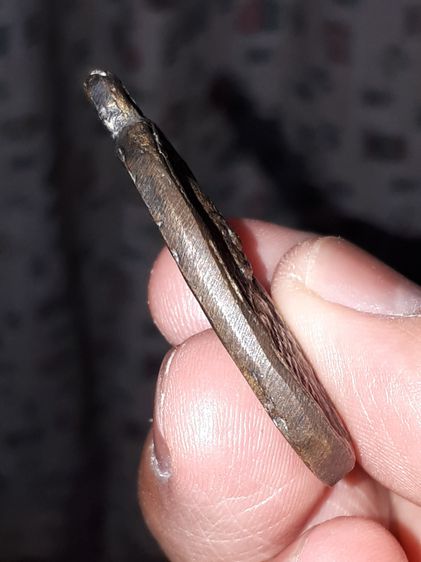 เหรียญหล่อโบราณ สมเด็จลุน แห่งสปป.ลาว วัดบ้านวินไทร เนื้อทองผสม ปี2400 ต้นๆ สวย สมบูรณ์ แท้ หายาก  เหรียญหล่อโบราณสมเด็จลุน แห่ง สปป.ลาว วัด รูปที่ 4