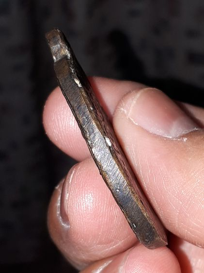 เหรียญหล่อโบราณ สมเด็จลุน แห่งสปป.ลาว วัดบ้านวินไทร เนื้อทองผสม ปี2400 ต้นๆ สวย สมบูรณ์ แท้ หายาก  เหรียญหล่อโบราณสมเด็จลุน แห่ง สปป.ลาว วัด รูปที่ 3