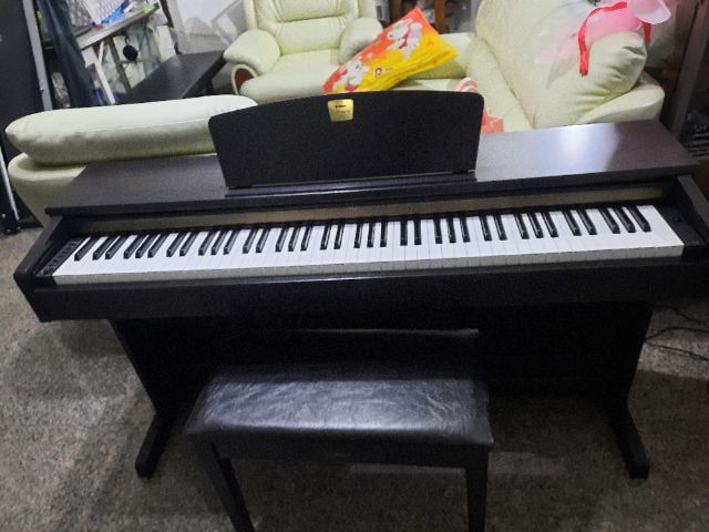เปียโนไฟฟ้า Yamaha Clavinova CLP320