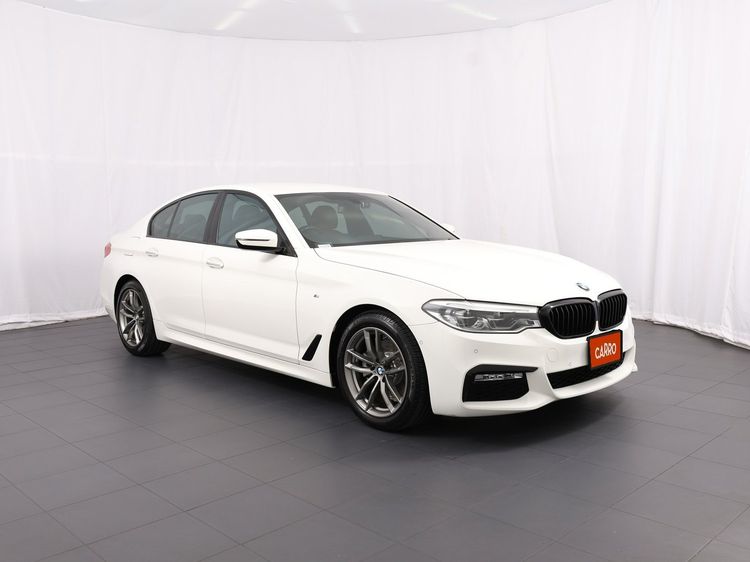 รถ BMW Series 5 520d สี ขาว