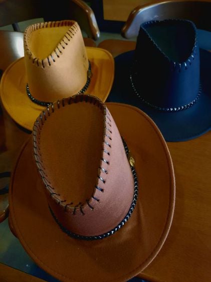 หมวกและหมวกแก๊ป หมวกคาวบอยเด็กและผู้หญิงหัวเล็ก พร้อมผ้าพันคอหลากสี จัดส่งกทม