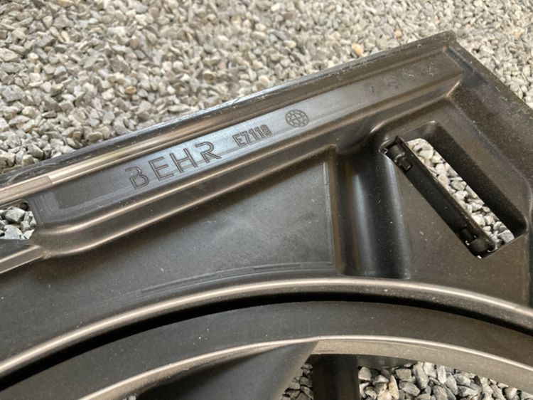 พัดลมไฟฟ้า มอเตอร์ E90 PreLCi และ E60 LCi ออยเกียร์ 520d 520i 523i 525i 318i 320i 325i รูปที่ 16