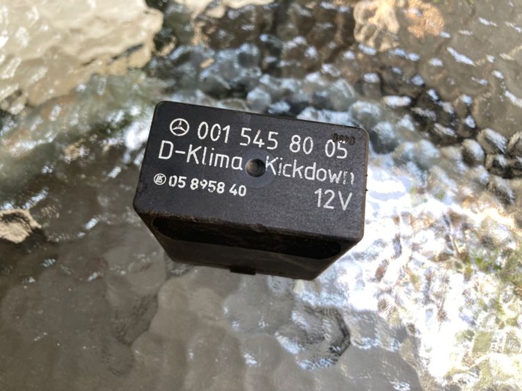 Relay Compressor Air AC 12V Kickdown Benz W124, W126, W201 Part no. A 0015458005 ของแท้ มือสอง