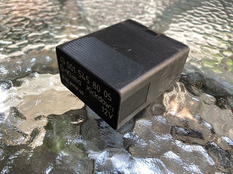 Relay Compressor Air AC 12V Kickdown Benz W124, W126, W201 Part no. A 0015458005 ของแท้ มือสอง รูปที่ 2