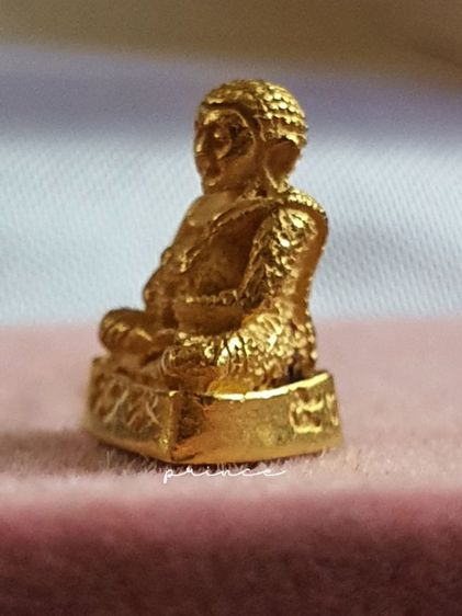 พระสังกัจจายน์ 5 รอบ สก. พ.ศ.2535 
เนื้อทองคำ พิมพ์จิ๋ว รูปที่ 2