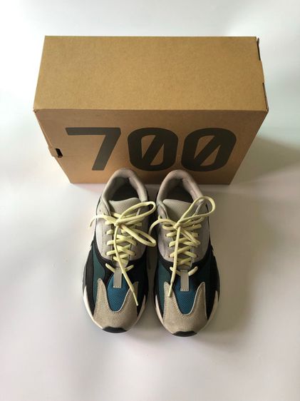 Adidas Yeezy Boot 700