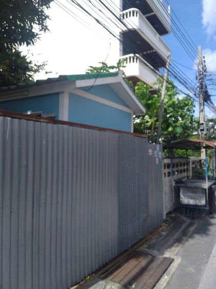 ไม่ใช่ ขายด่วน !!! ที่ดิน ทำเลดี แปลงรูปสี่เหลี่ยม ในซอยประชาราษฎร์บำเพ็ญ 7 แยก 6 45 ตร.ว ราคา 7.5 ลบ. สร้างตึกได้ 4 ชั้น ( เจ้าของขายเอง เจรจาได้ ) รูปที่ 2