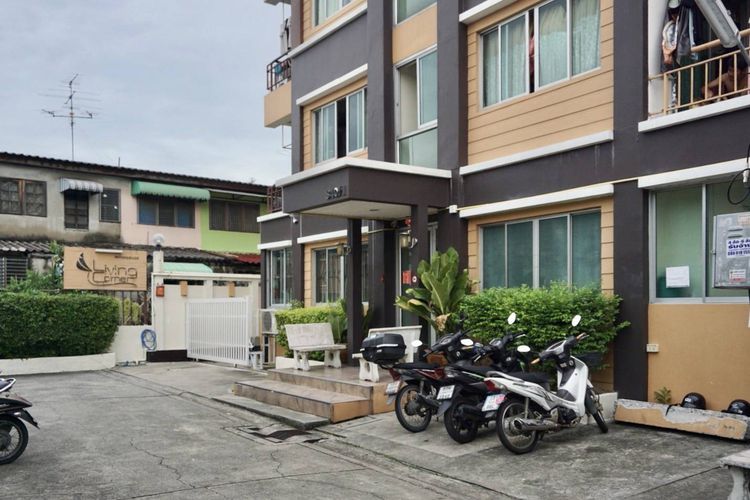 ไม่ใช่ ขายด่วน !!! อพาร์ทเมนท์ 5 ชั้น ทำเลดี ( ห้องเกือบเต็ม ) ติดมหาวิทยาลัยรัตนบัณฑิต  พื้นที่ 132 ตารางวา ราคา 43 ลบ. ( เจ้าของขายเอง เจรจาได้ค่ะ ) รูปที่ 2