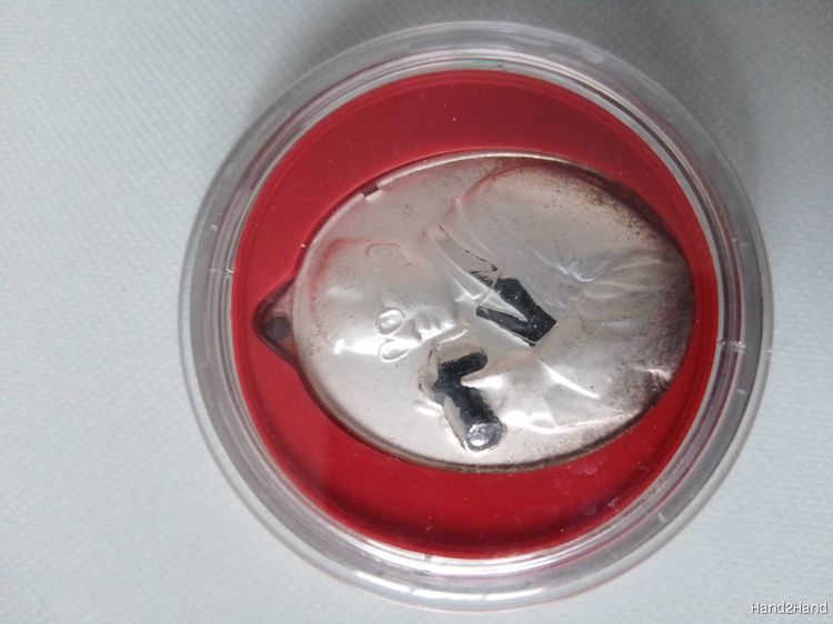 เหรียญในหลวง ร.9 ทรงกล้องเนื้อเงินปัดเงา ฉลองสิริราชสมบัติครบ 60 ปี รูปที่ 3