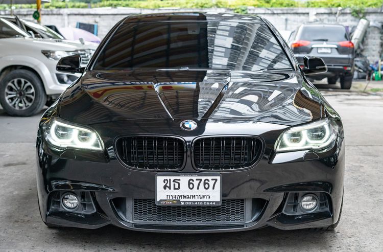 รถ BMW Series 5 528i สี ดำ