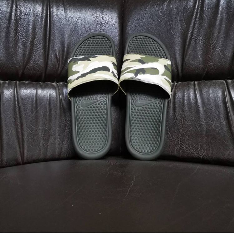 รองเท้าแตะ Nike Benassi Jdi Print Military Green Slippers