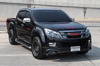 2015 X-series 4ประตู รุ่นTOPสุด เกียร์AUTO สภาพสวย ขับเยี่ยม