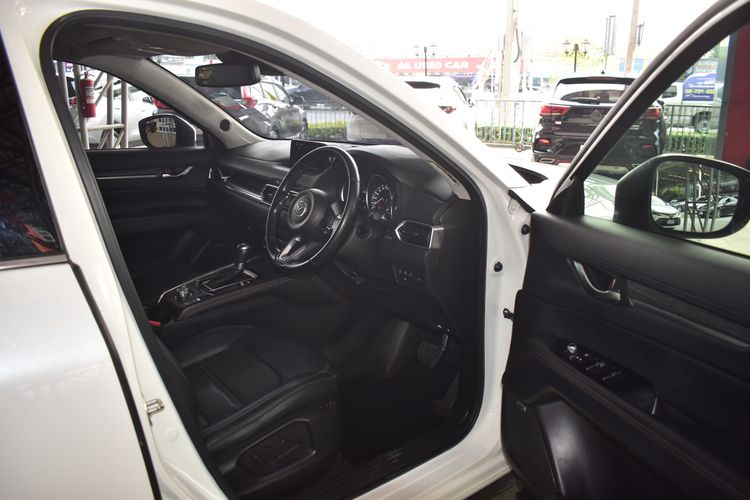 Mazda CX-5 2019 2.2 XDL 4WD Utility-car ดีเซล ไม่ติดแก๊ส เกียร์อัตโนมัติ ขาว รูปที่ 4