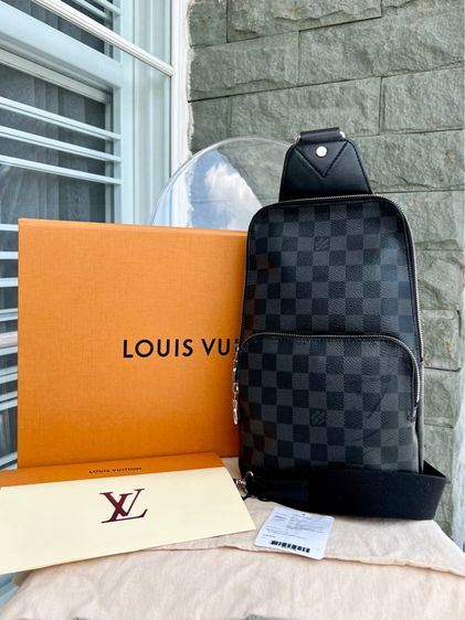 Louis Vuitton Avenue Sling Bag ปี2019
