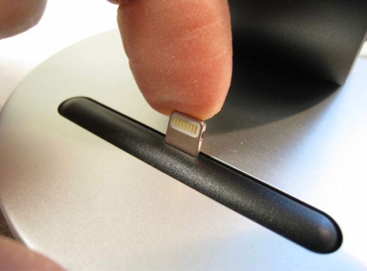 แท่นชาร์จ ยี่ห้อ Just Mobile รุ่น Alubolt ใหม่ รูปที่ 10