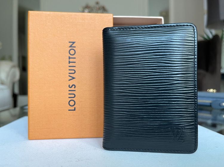 Louis Vuitton แท้ กระเป๋าใส่บัตร LV Organizer de Poche วัสดุหนังแท้ epi สีดำ สภาพดีมาก พร้อมกล่อง