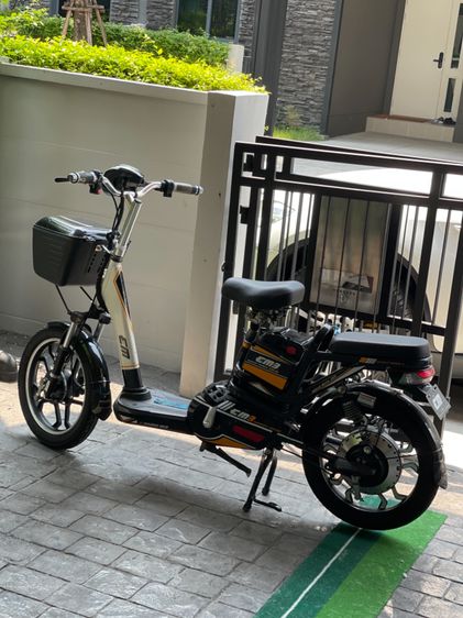 จักรยานไฟฟ้ารุ่น EM3 Superpower 12A สภาพดี ขับดีไม่มีปัญหาใดๆ ขายเพราะย้ายบ้านไม่ได้ใช้