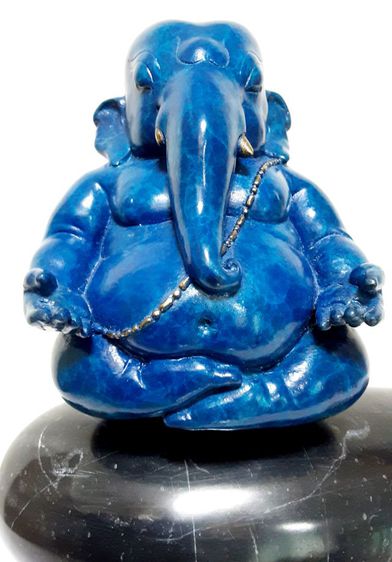 พระพิฆเนศ สงบสุข สีน้ำเงิน หมายเลขที่ 6  ประติมากร อ.ทนงศักดิ์ สุทธิธีรวัฒน์ ฐานหินอ่อน สวยงามมาก รูปที่ 18