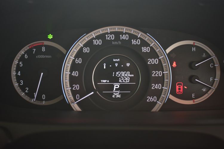 Honda Accord 2018 2.0 EL i-VTEC Sedan เบนซิน ไม่ติดแก๊ส เกียร์อัตโนมัติ เทา รูปที่ 3
