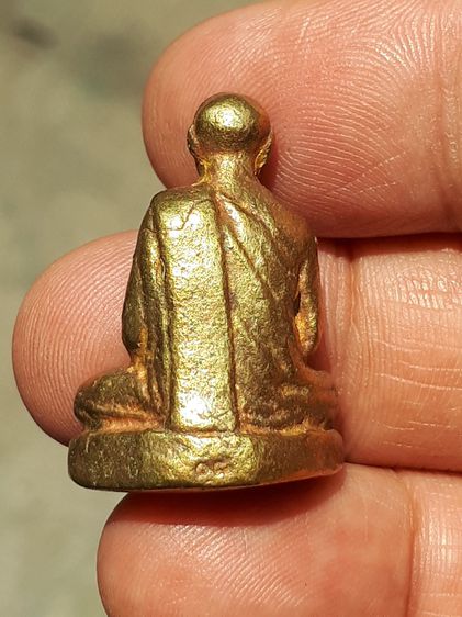 รูปหล่อโบราณ ท่านพ่อลี วัดอโศการาม ปี 2508 น้ำทองกระจาย เนื้อทองผสม สวย เดิมๆ แท้ เก่า พระรูปหล่อโบราณของท่านพ่อลี วัดอโศการาม ครับ ปี 2508  รูปที่ 3