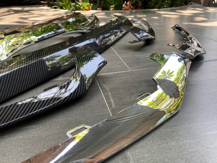 W205 W212 ลิ้นกันชนหน้า Chrome โครเมียม และ ลาย Carbon Kevlar รุ่น AMG รูปที่ 8