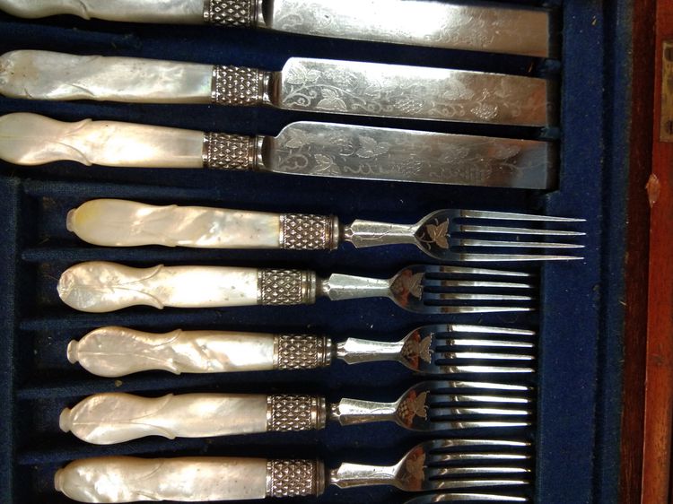 ชุดมีดส้อมชุบเงินอย่างหนาโบราณเก่าเก็บวินเทจจากอังกฤษ รูปที่ 6