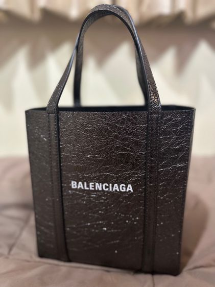 ดำ กระเป๋า Balenciaga Everyday tote Xs 