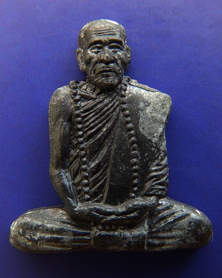 รูปเหมือนตัดชิดเนื้อตะกั่ว หลวงปู่คำบุ วัดกุดชมภู ตอกโค้ด พร้อมซอง+ใบแนบเดิม รูปที่ 5