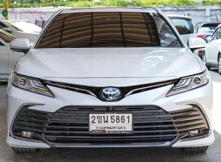 Toyota Camry 2022 2.5 Hybrid Premium Sedan ไฮบริด ไม่ติดแก๊ส เกียร์อัตโนมัติ ขาว